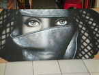 Peinture des yeux d'une femme en gris 60x120
