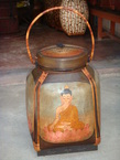Une tonne de riz de Birma peint artisanalement, décorée avec le bamboo